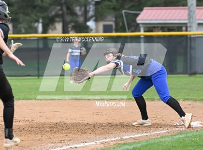 Thumbnail 2 in  Jessieville vs Dover (3A-4 District 1st round) photogallery.