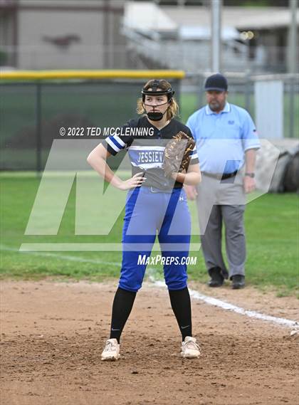 Thumbnail 3 in  Jessieville vs Dover (3A-4 District 1st round) photogallery.