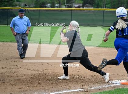 Thumbnail 3 in  Jessieville vs Dover (3A-4 District 1st round) photogallery.