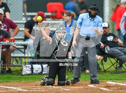 Thumbnail 2 in  Jessieville vs Dover (3A-4 District 1st round) photogallery.