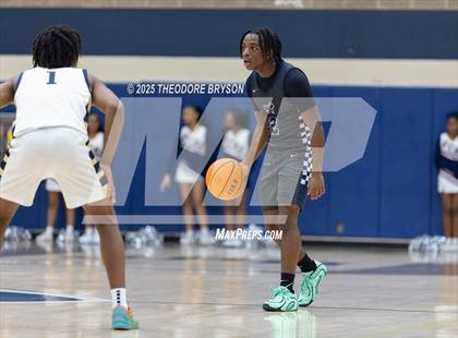 Thumbnail 2 in Whites Creek @ Pope John Paul II photogallery.