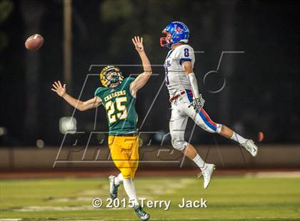 Thumbnail 3 in Edison vs. Los Alamitos photogallery.