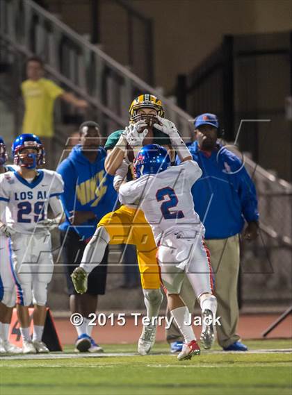 Thumbnail 2 in Edison vs. Los Alamitos photogallery.