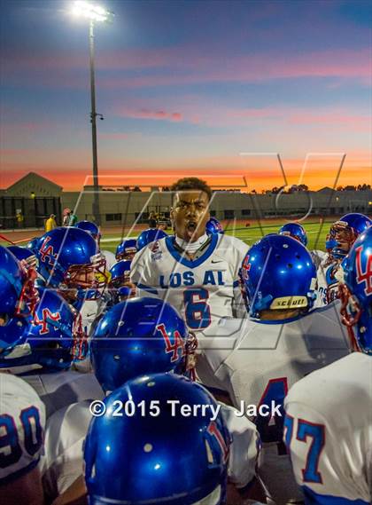 Thumbnail 3 in Edison vs. Los Alamitos photogallery.