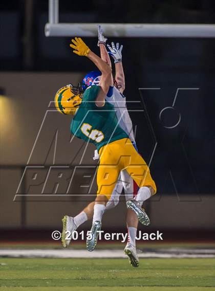 Thumbnail 2 in Edison vs. Los Alamitos photogallery.