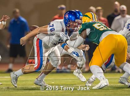 Thumbnail 1 in Edison vs. Los Alamitos photogallery.