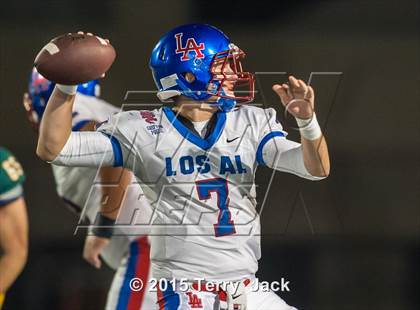 Thumbnail 1 in Edison vs. Los Alamitos photogallery.