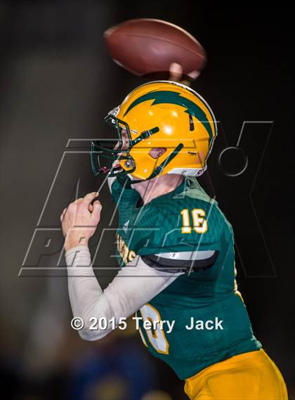 Thumbnail 3 in Edison vs. Los Alamitos photogallery.