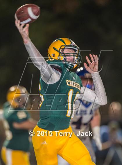 Thumbnail 2 in Edison vs. Los Alamitos photogallery.