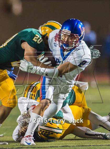 Thumbnail 2 in Edison vs. Los Alamitos photogallery.