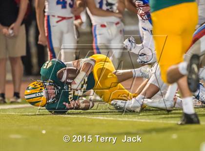 Thumbnail 3 in Edison vs. Los Alamitos photogallery.