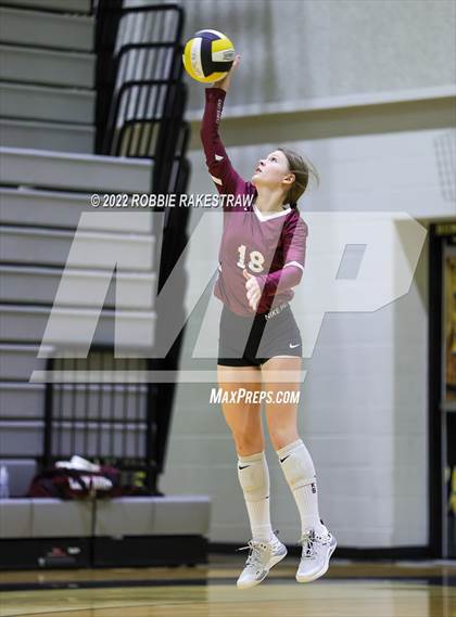 Thumbnail 3 in JV - Red Oak vs Crandall photogallery.