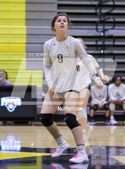 Thumbnail 1 in JV - Red Oak vs Crandall photogallery.