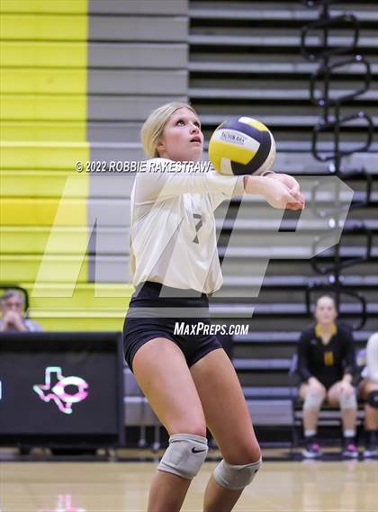 Thumbnail 1 in JV - Red Oak vs Crandall photogallery.