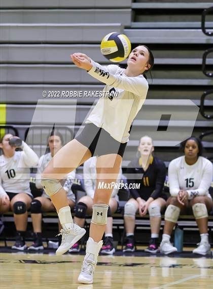 Thumbnail 1 in JV - Red Oak vs Crandall photogallery.