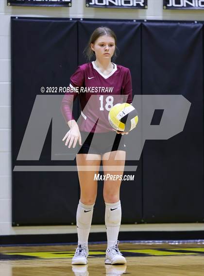 Thumbnail 2 in JV - Red Oak vs Crandall photogallery.