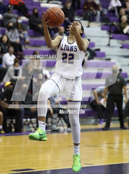 Thumbnail 2 in Princeton vs. Gahanna Lincoln (OGBR Classic in the City) photogallery.