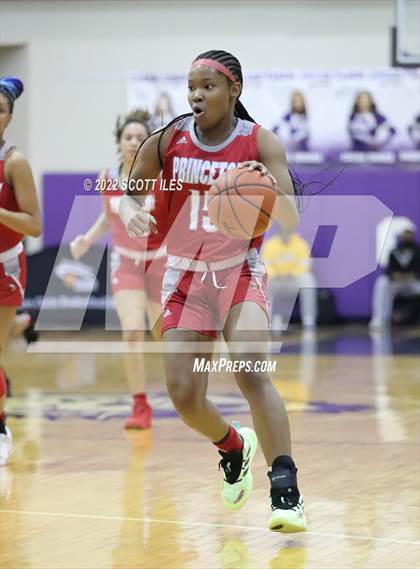 Thumbnail 1 in Princeton vs. Gahanna Lincoln (OGBR Classic in the City) photogallery.