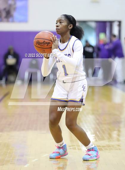 Thumbnail 3 in Princeton vs. Gahanna Lincoln (OGBR Classic in the City) photogallery.