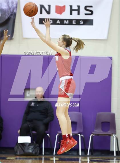 Thumbnail 3 in Princeton vs. Gahanna Lincoln (OGBR Classic in the City) photogallery.