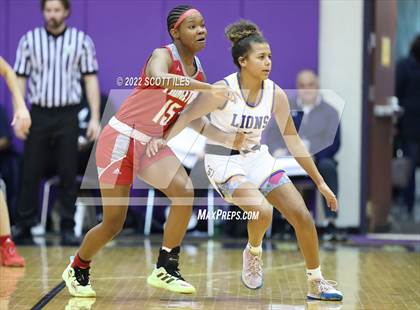 Thumbnail 1 in Princeton vs. Gahanna Lincoln (OGBR Classic in the City) photogallery.