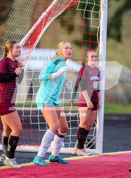 Thumbnail 3 in Seton Catholic @ Montesano (WIAA District 4 1A Championship) photogallery.