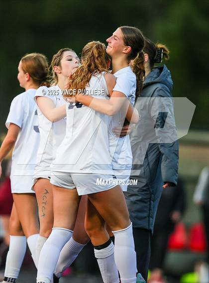 Thumbnail 2 in Seton Catholic @ Montesano (WIAA District 4 1A Championship) photogallery.