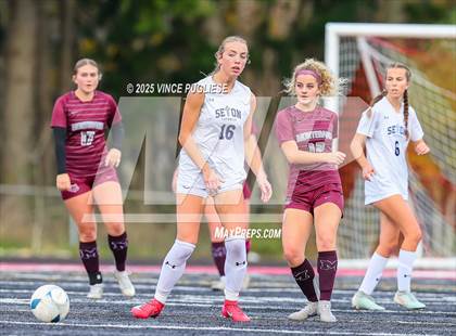 Thumbnail 2 in Seton Catholic @ Montesano (WIAA District 4 1A Championship) photogallery.