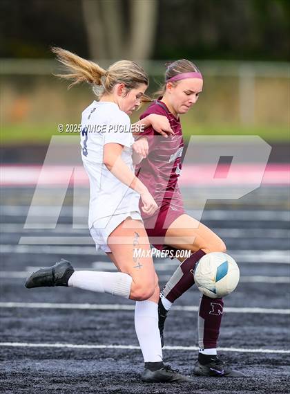 Thumbnail 1 in Seton Catholic @ Montesano (WIAA District 4 1A Championship) photogallery.