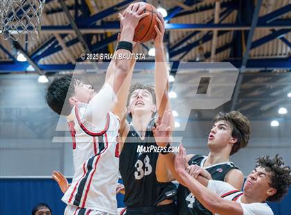 Thumbnail 3 in Hawaii Prep vs Gig Harbor (Punahou Invitational) photogallery.