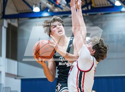 Thumbnail 3 in Hawaii Prep vs Gig Harbor (Punahou Invitational) photogallery.