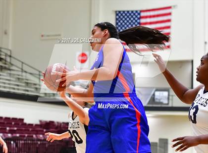 Thumbnail 2 in Akins vs Edinburg (NEISD Invitational) photogallery.