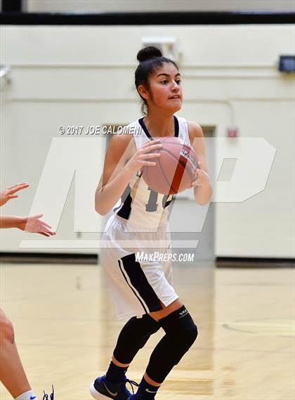 Thumbnail 1 in Akins vs Edinburg (NEISD Invitational) photogallery.