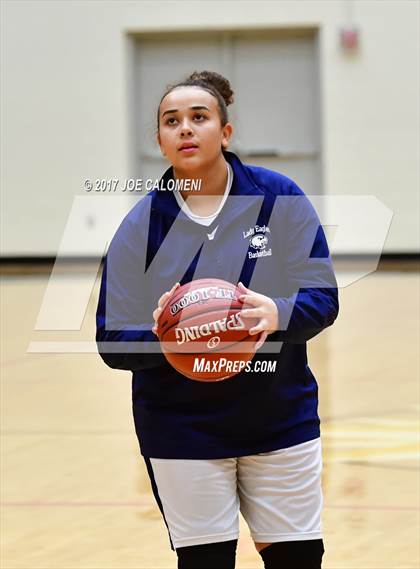 Thumbnail 3 in Akins vs Edinburg (NEISD Invitational) photogallery.