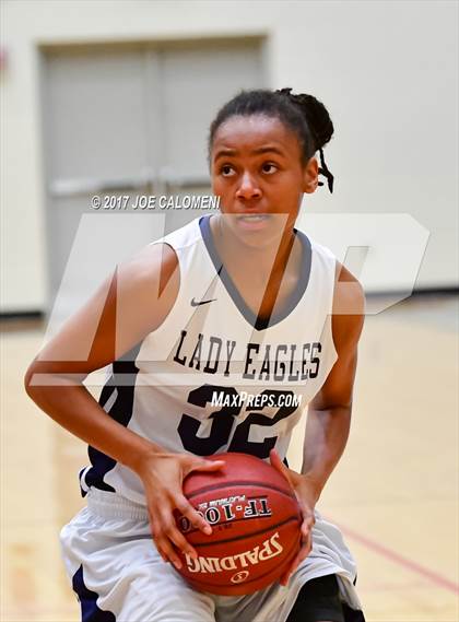 Thumbnail 3 in Akins vs Edinburg (NEISD Invitational) photogallery.