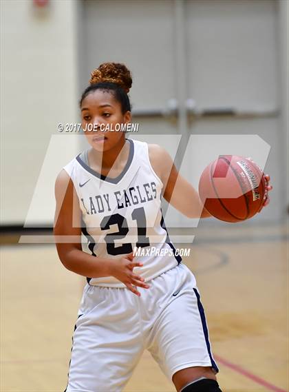 Thumbnail 2 in Akins vs Edinburg (NEISD Invitational) photogallery.