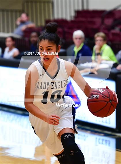 Thumbnail 2 in Akins vs Edinburg (NEISD Invitational) photogallery.