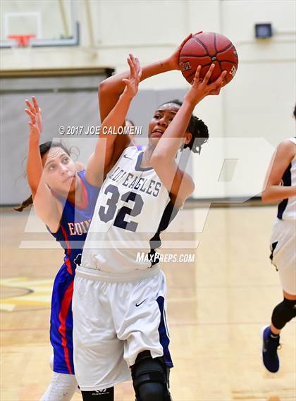 Thumbnail 3 in Akins vs Edinburg (NEISD Invitational) photogallery.