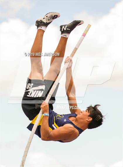 Thumbnail 3 in CIF Sac-Joaquin Section Masters (Pole Vault) photogallery.