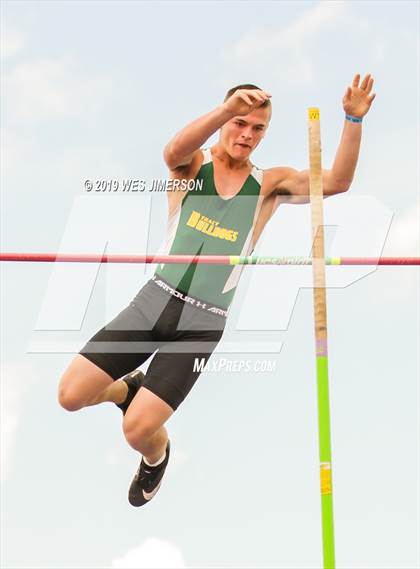 Thumbnail 2 in CIF Sac-Joaquin Section Masters (Pole Vault) photogallery.