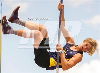 Thumbnail 1 in CIF Sac-Joaquin Section Masters (Pole Vault) photogallery.