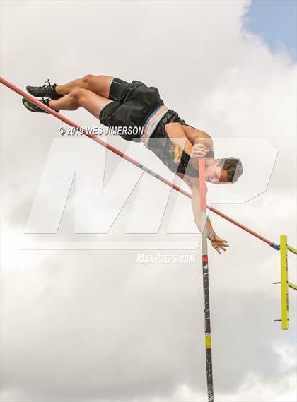 Thumbnail 1 in CIF Sac-Joaquin Section Masters (Pole Vault) photogallery.