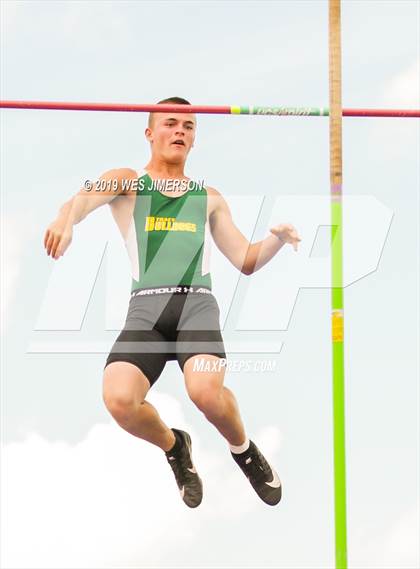 Thumbnail 3 in CIF Sac-Joaquin Section Masters (Pole Vault) photogallery.
