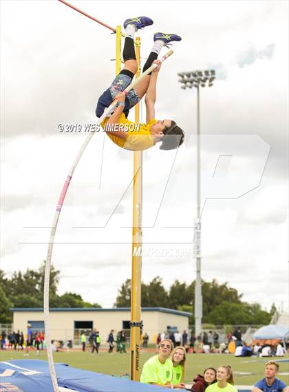 Thumbnail 2 in CIF Sac-Joaquin Section Masters (Pole Vault) photogallery.