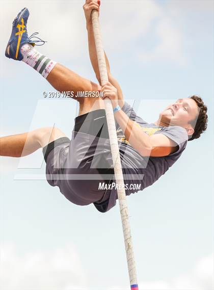 Thumbnail 2 in CIF Sac-Joaquin Section Masters (Pole Vault) photogallery.
