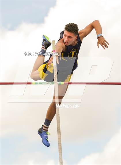 Thumbnail 1 in CIF Sac-Joaquin Section Masters (Pole Vault) photogallery.