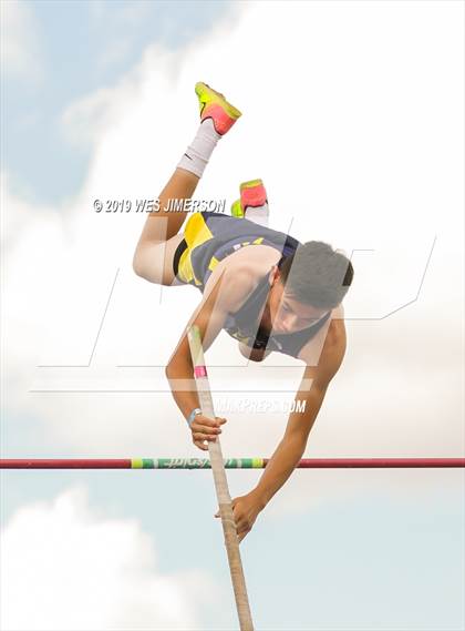 Thumbnail 1 in CIF Sac-Joaquin Section Masters (Pole Vault) photogallery.