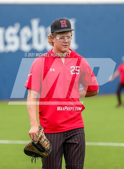 Thumbnail 3 in Rockwall-Heath vs. Sachse (UIL 6A Regional Quarterfinal) photogallery.