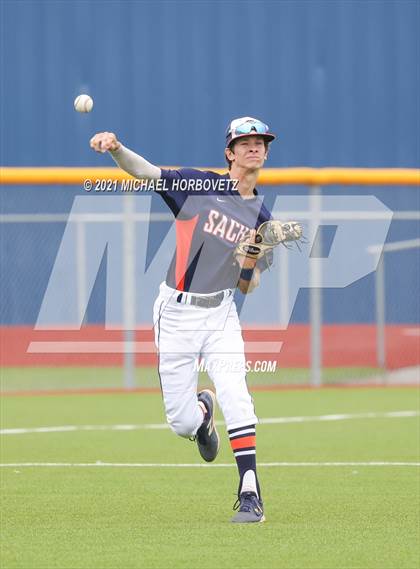 Thumbnail 1 in Rockwall-Heath vs. Sachse (UIL 6A Regional Quarterfinal) photogallery.