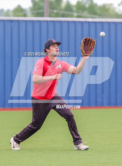 Thumbnail 1 in Rockwall-Heath vs. Sachse (UIL 6A Regional Quarterfinal) photogallery.